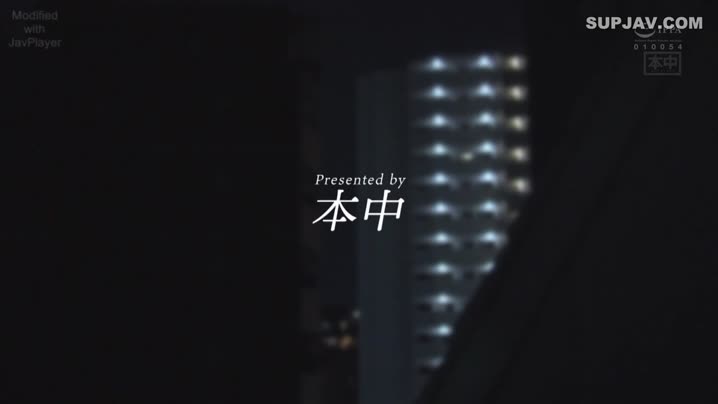 HMN-544一名女教师发现自己正在为坏男孩学生做反向兔子成人娱乐业务的副业。她没有向学校透露秘密，而是以裸露乳房的角色扮演来招待藤森里穗10中出放学后。