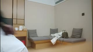 纹身探花小哥酒店约外围..姐姐翘起巨臀被小哥猛操各种姿势侧入 痛到有点想哭