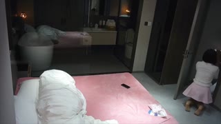 爆操日本留学生享受跪式服务为国争光，最后受不了了！