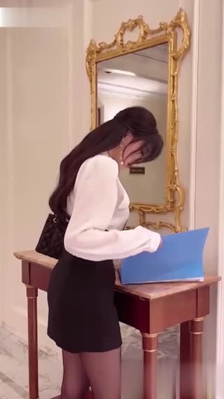 杨晨晨制服OL升职计划