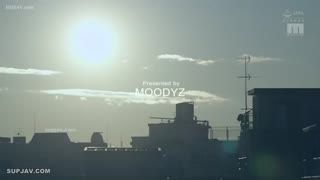 【无码流出】MIDV-232 迎新晚會上趕不上末班車的時候，一個食肉的剛畢業的女生小聲說：“要不要住我學長家？”失去誘惑多