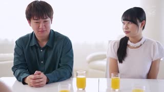 SSIS-960“我的胸部感觉好多了。”我的女性朋友嫉妒我有女朋友，并一直试图用她不戴胸罩的乳房给我戴绿帽子。AkariMomoka-桃果あかり