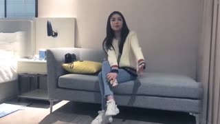 大眼睛良家女子酒店激情