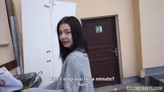 MGY-捷克搭讪_-_叼毛最新作品搭讪刚结婚不久的极品少妇_去少妇家里备着她老公在客厅做爱绝对真实嘎嘎刺激
