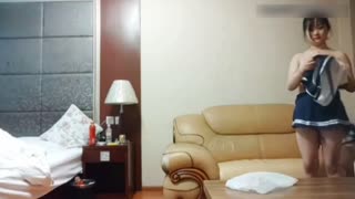 【极品探花】馒头逼一线天，爱不释手遇见名器，必须又舔又抠