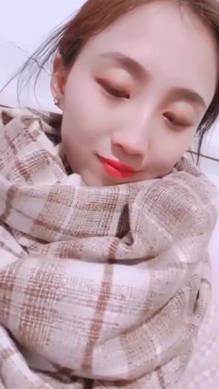 【网爆泄密-超清纯舞蹈生反差婊】玩车震逼都操肿了，打飞机必射