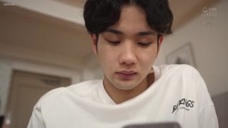 ROYD-144早上醒来，发现被湿透的蒲团和大胸部同学！虽然她总是厚颜无耻，总是骂我，但我已经被宠坏了…RimuYumino-弓乃りむ