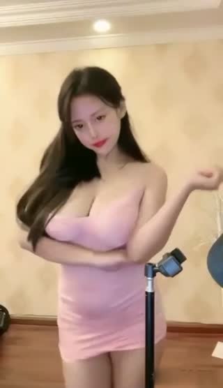 【喜欢奶子的来】极品空姐下海直播大秀！