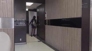 PRED-684用更多的精液弄脏我......职业办公室女士沉迷于与无聊的老男人中出性爱的日子。山岸绫香-山岸逢花