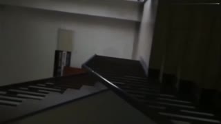 【师生恋】饥渴熟女老师也渴望被学生的大肉棒抽插