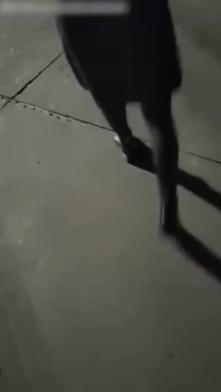 美乳黑丝御姐夜晚户外勾引小哥到废弃楼啪啪