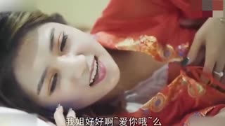 年夜饭变成换妻乱伦现场_姐妹花回家过年灌醉老爸后在客厅乱伦