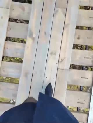 【户外景区露出】极品身材丰满小姐姐户外自慰诱惑