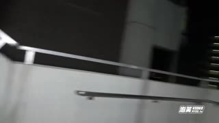 【户外露出】极品身材骚女半夜出门玩露出 公园后因路人吃鸡啪啪 内射一鲍鱼