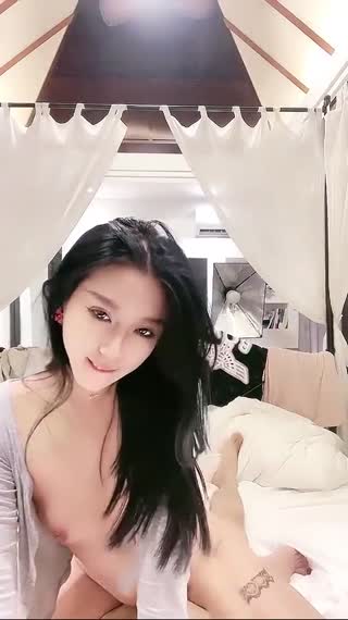 极火爆高颜值女主播 小草莓汝复出线下约啪